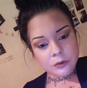 Meet your Posher, Leann